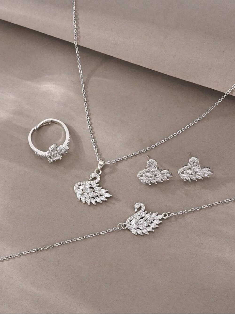 Kohl's Silver Swan Crystal Necklace Bracelet Earring Ring Set